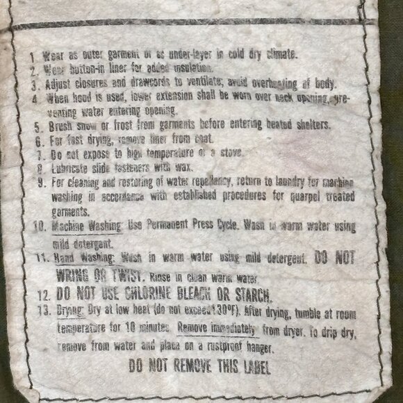 U.S. Army M-65 Cold Weather Field Coat & Hood w/ Woodland Camo Pattern (Large) - Picture 14 of 16